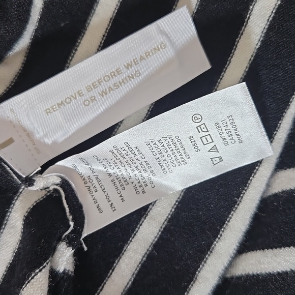 Loft Black & White Stripe Long Sleeve Knit Dress Small NWT - Picture 10 of 10